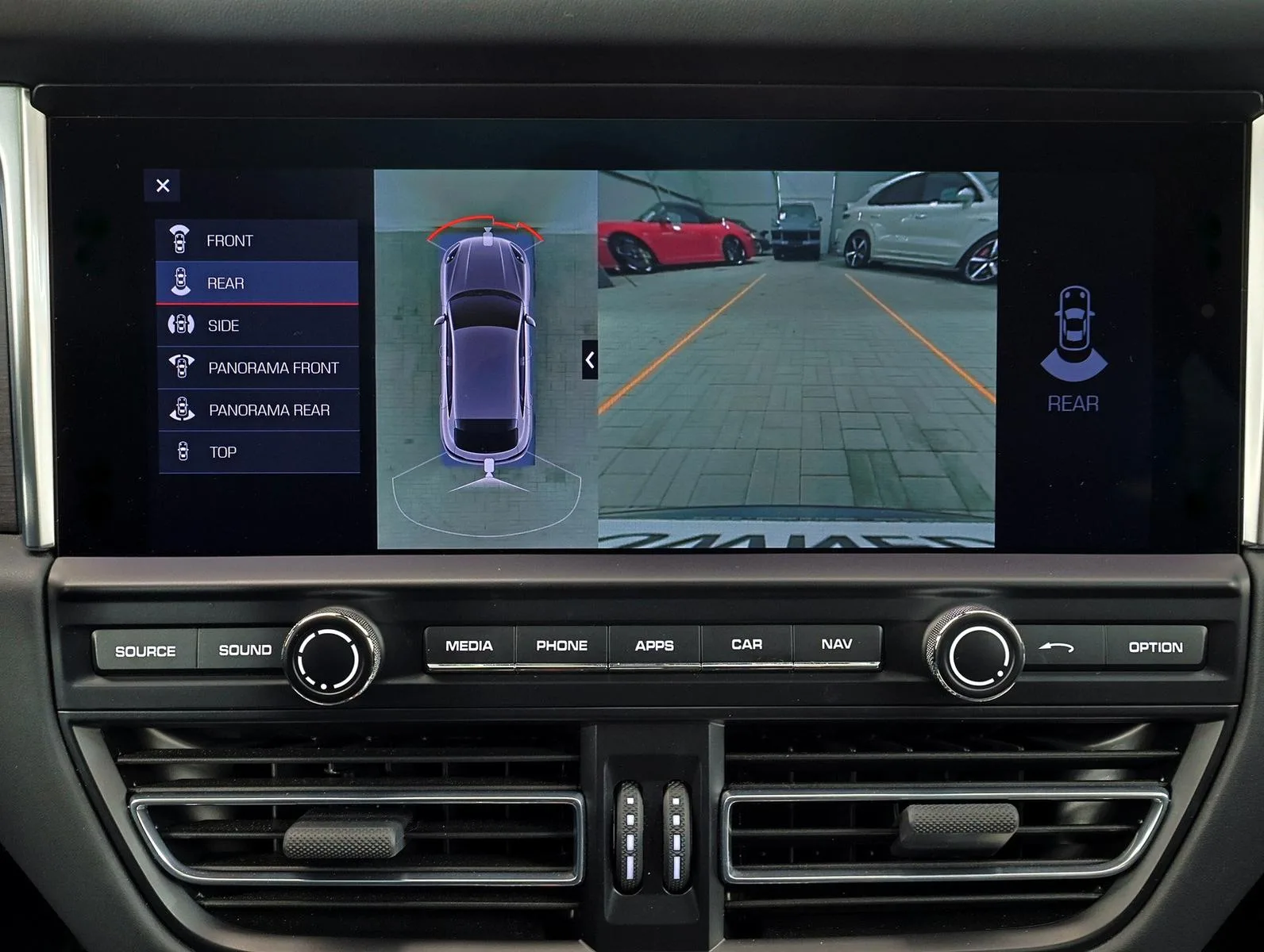 2021 Porsche Macan GTS, 17/27