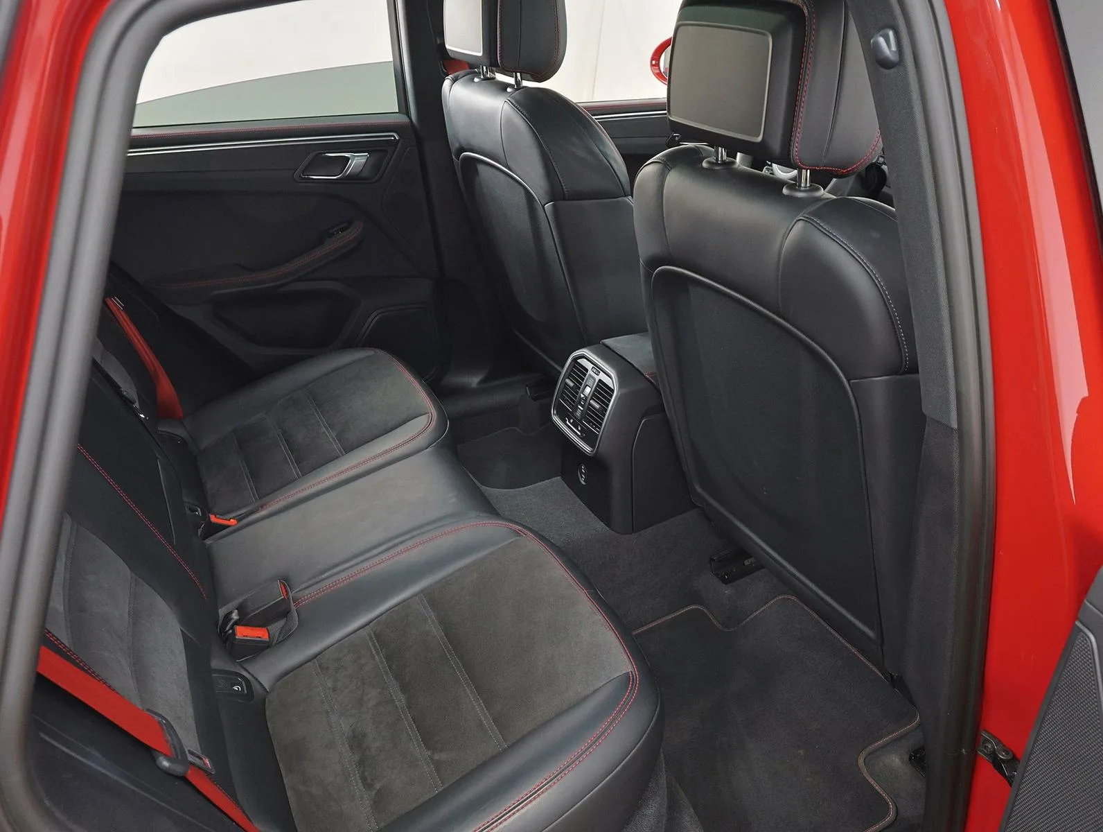 2021 Porsche Macan GTS, 24/27