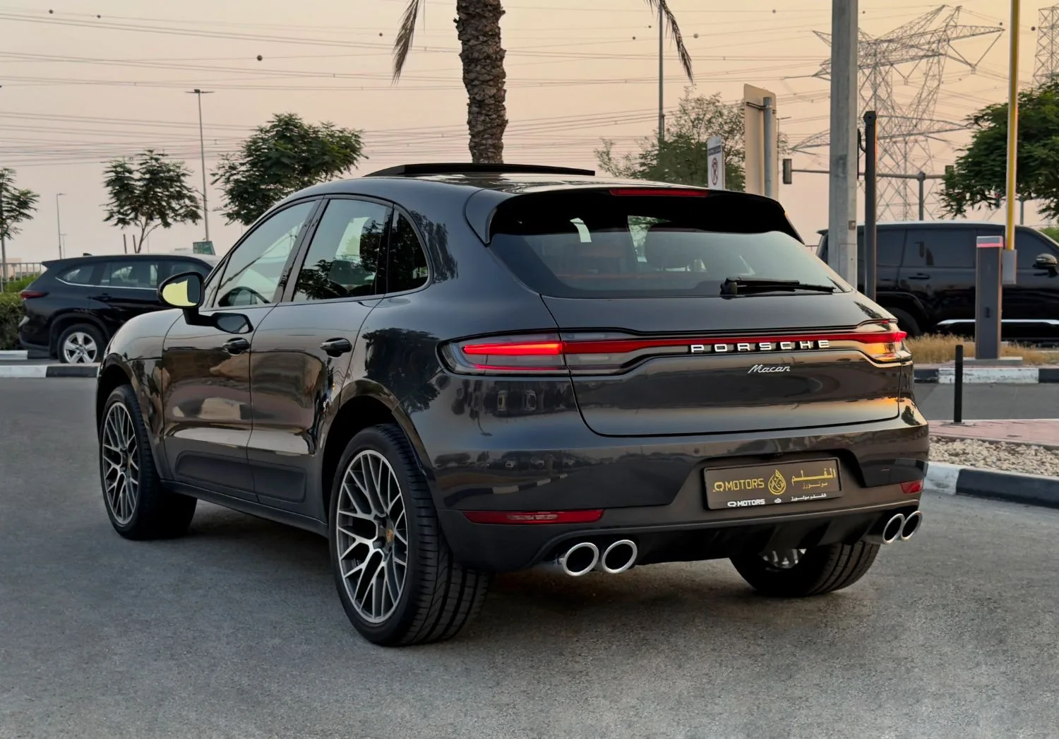 2021 Porsche Macan S offered by a specialist dealer in Dubai, United Arab Emirates, photo 5 of 14