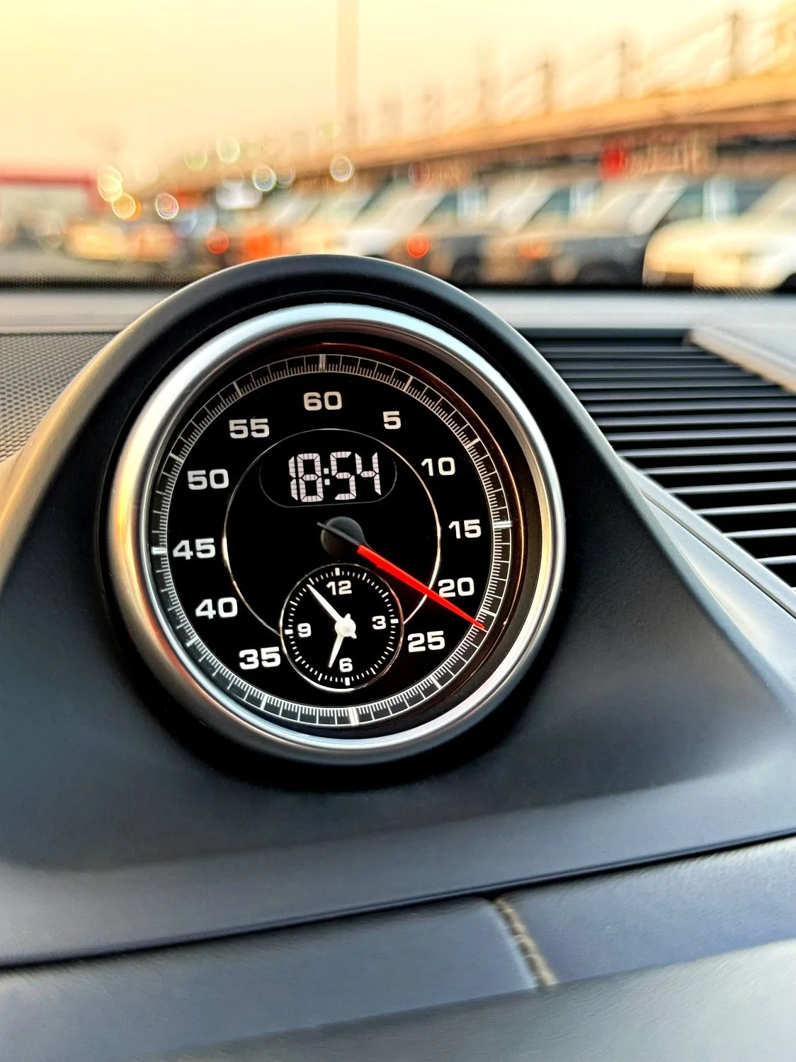 2021 Porsche Macan S offered by a specialist dealer in Dubai, United Arab Emirates, photo 14 of 14