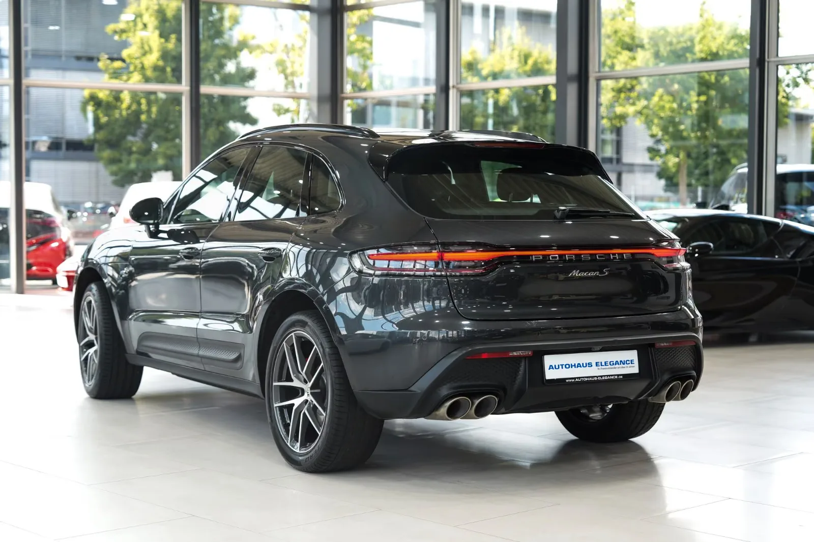 2021 Porsche Macan S, 8/23