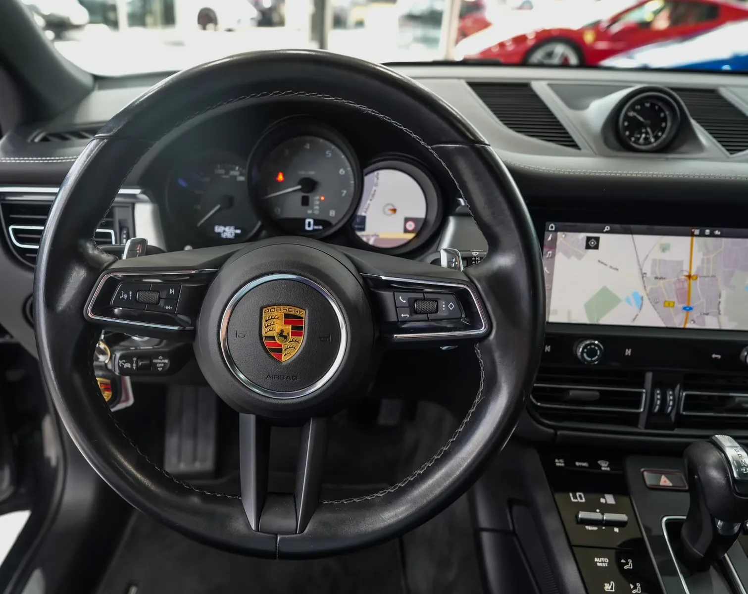 2021 Porsche Macan S, 16/23