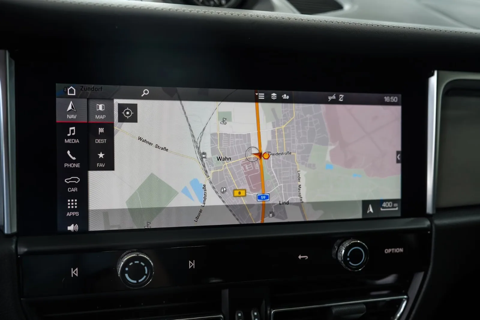 2021 Porsche Macan S, 19/23