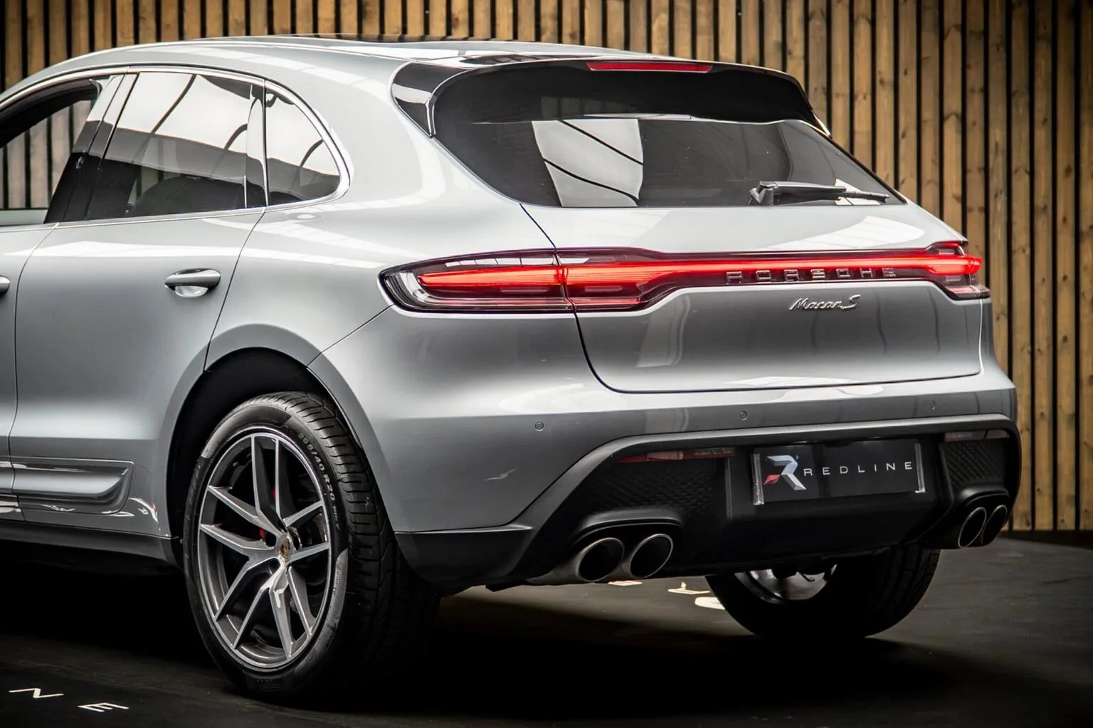 2021 Porsche Macan S, 18/30