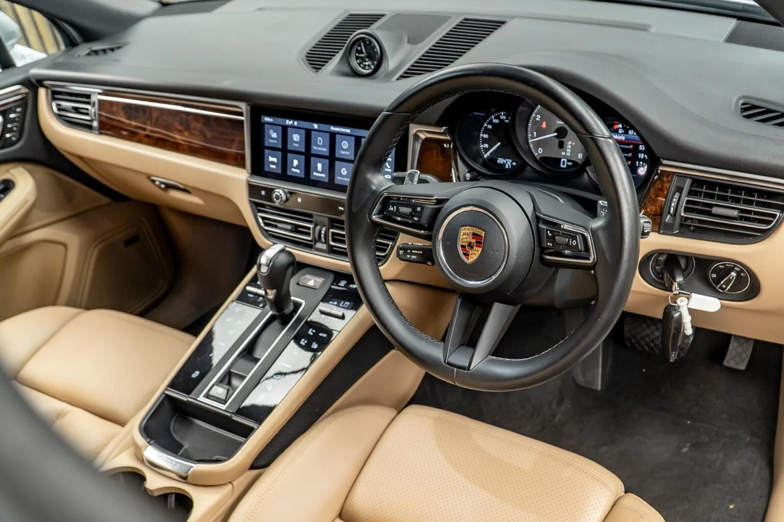2021 Porsche Macan S, 21/30