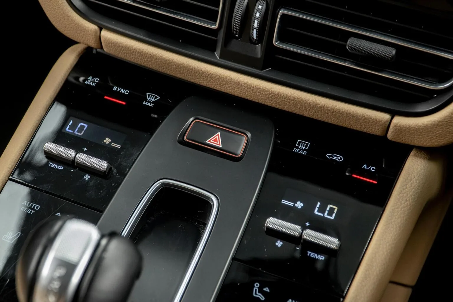 2021 Porsche Macan S, 28/30