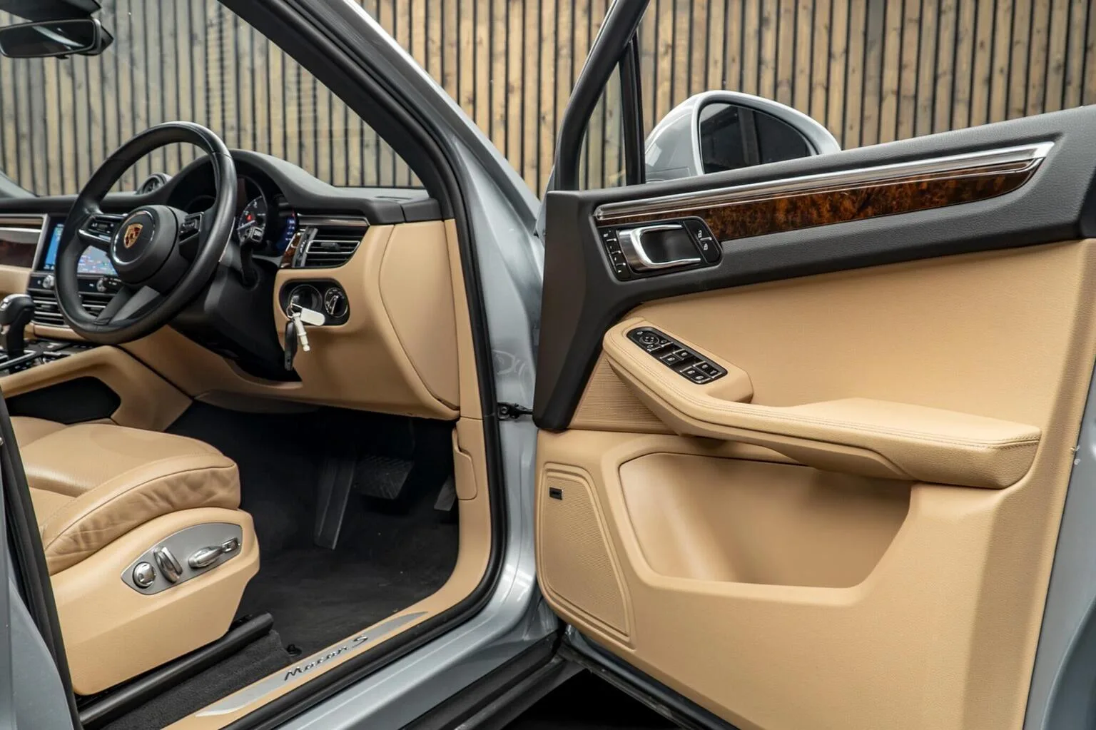 2021 Porsche Macan S, 29/30