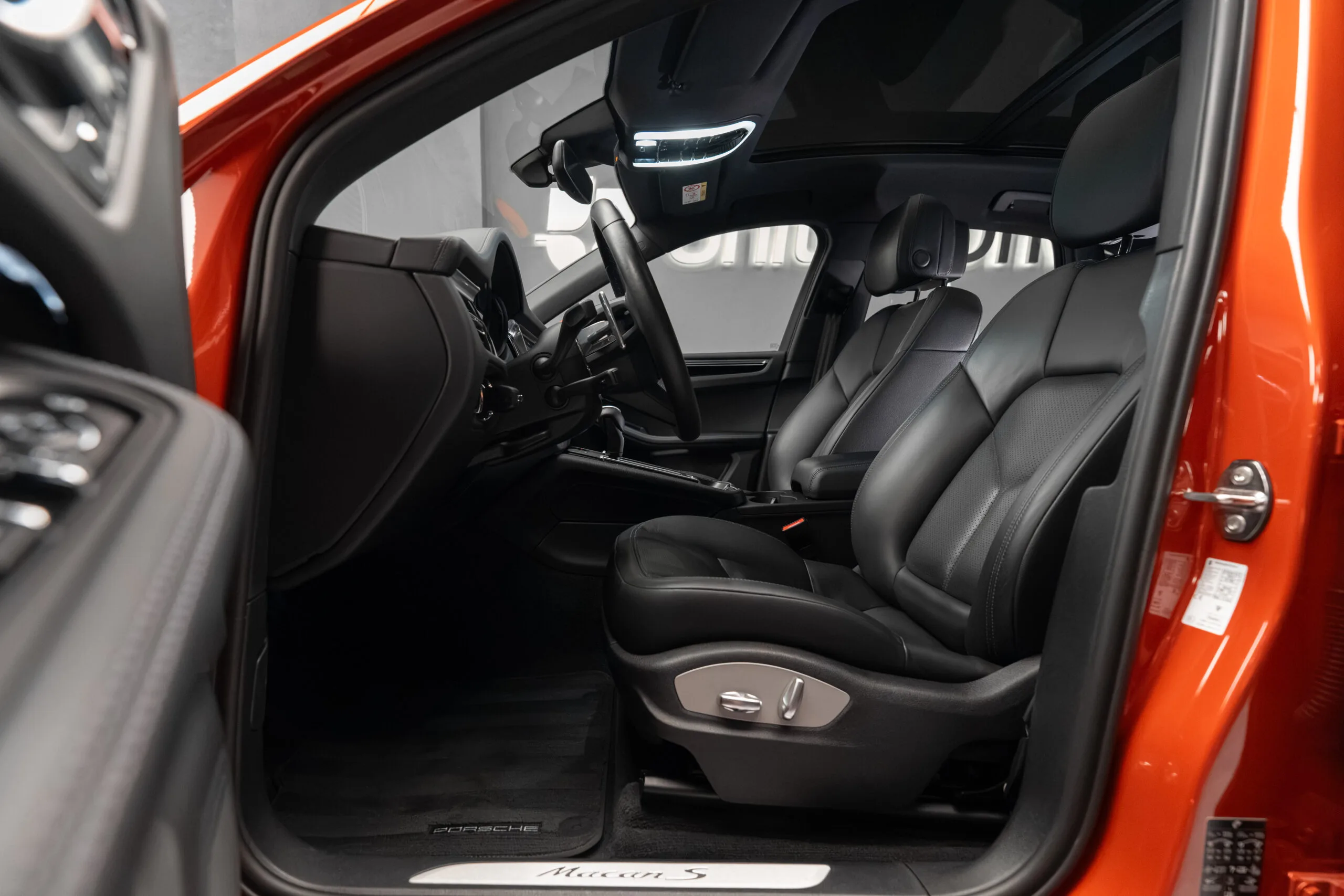 2021 Porsche Macan S, 13/30