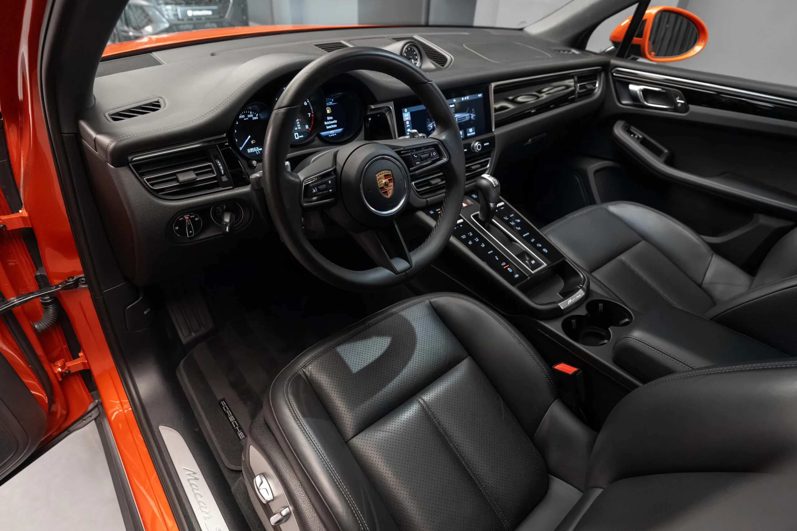 2021 Porsche Macan S, 15/30