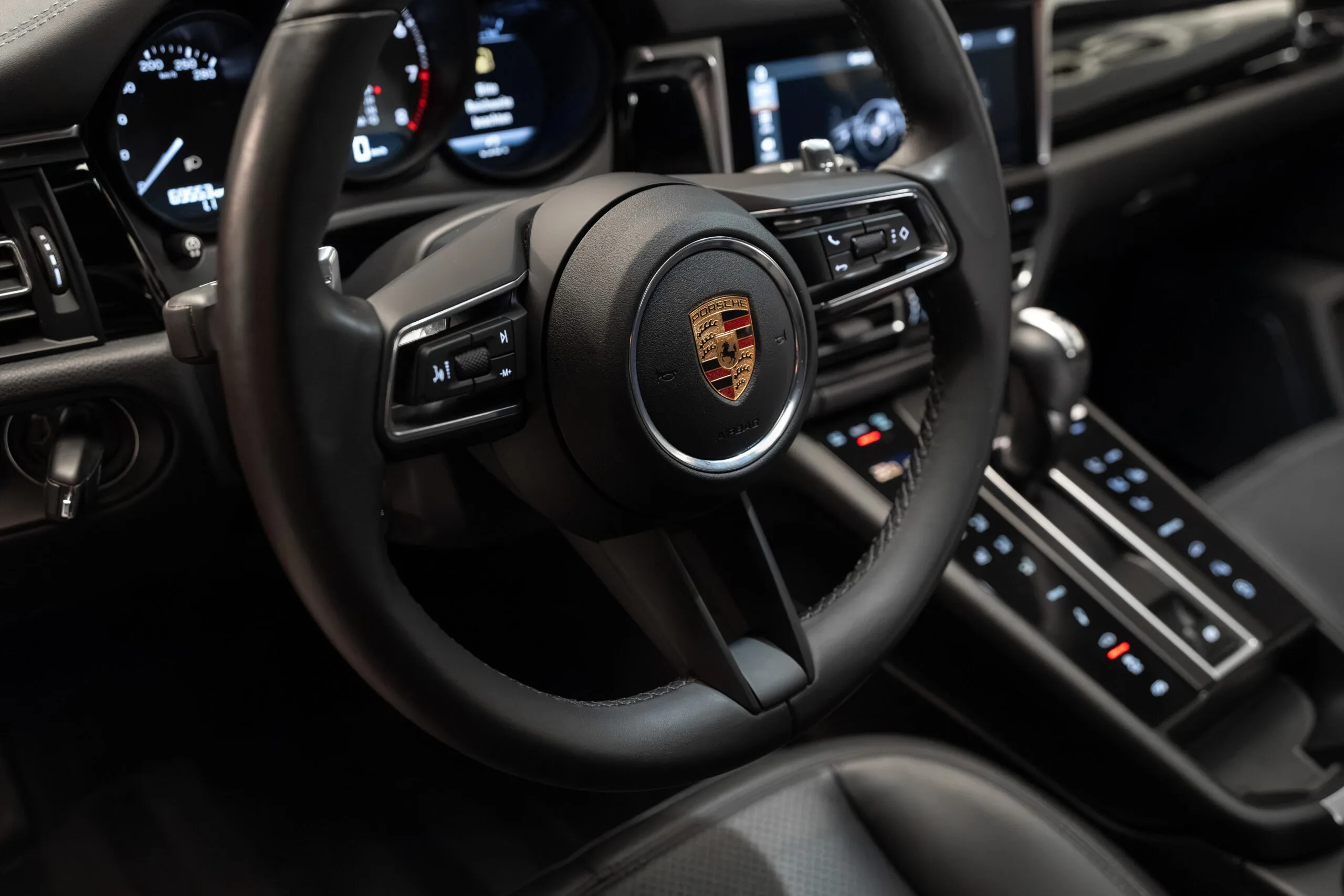 2021 Porsche Macan S, 16/30
