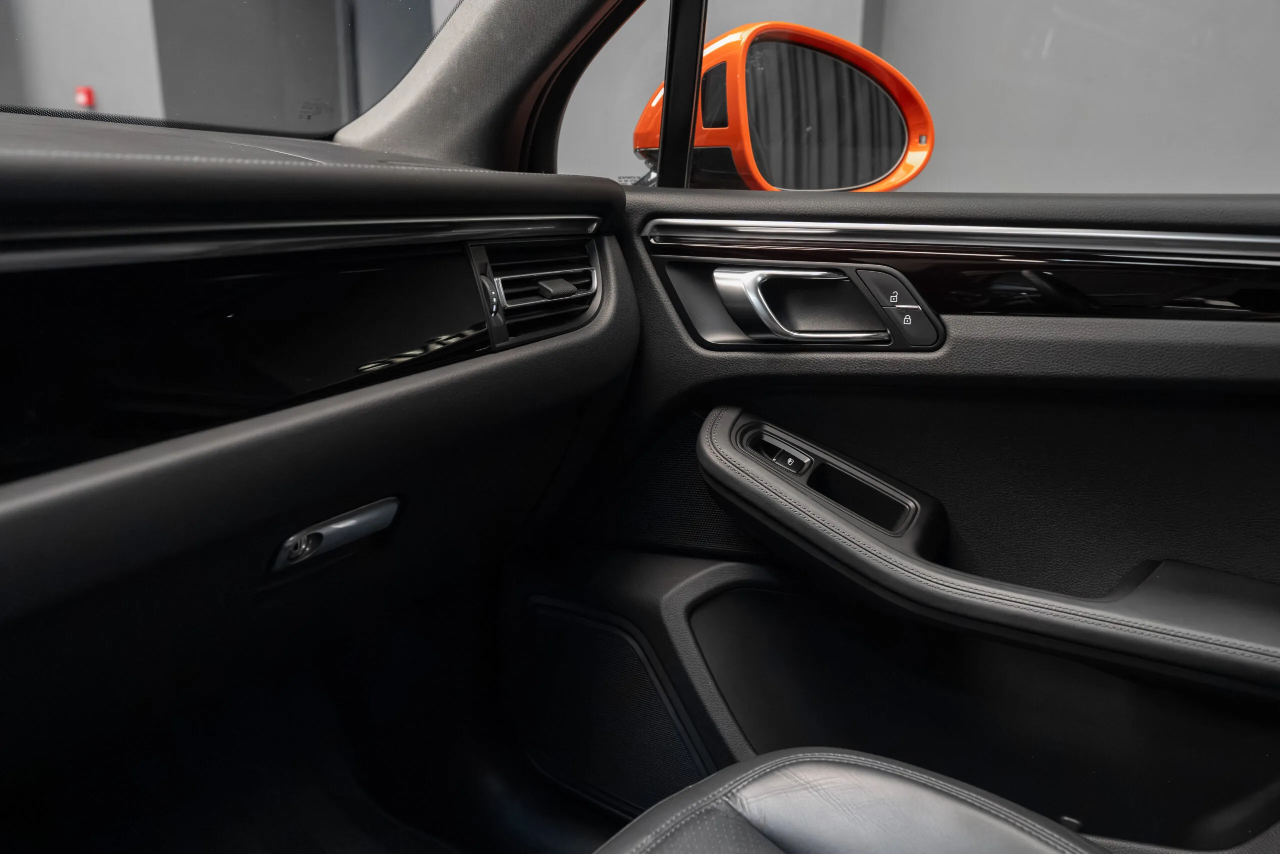 2021 Porsche Macan S, 19/30
