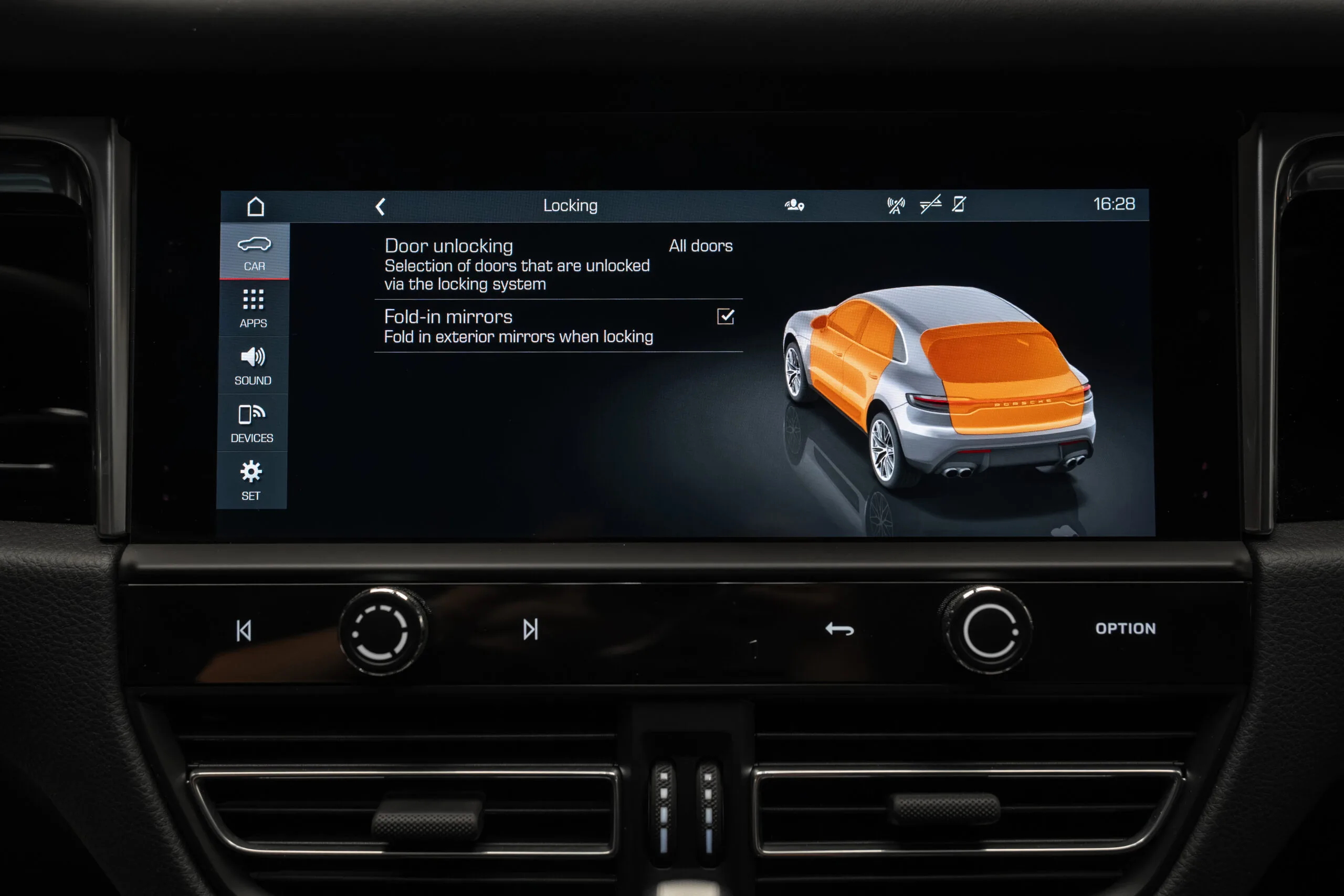 2021 Porsche Macan S, 21/30