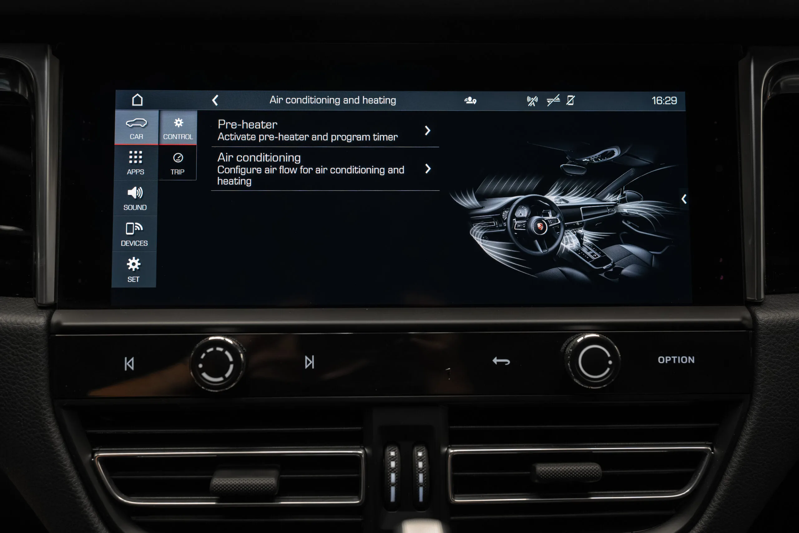 2021 Porsche Macan S, 23/30
