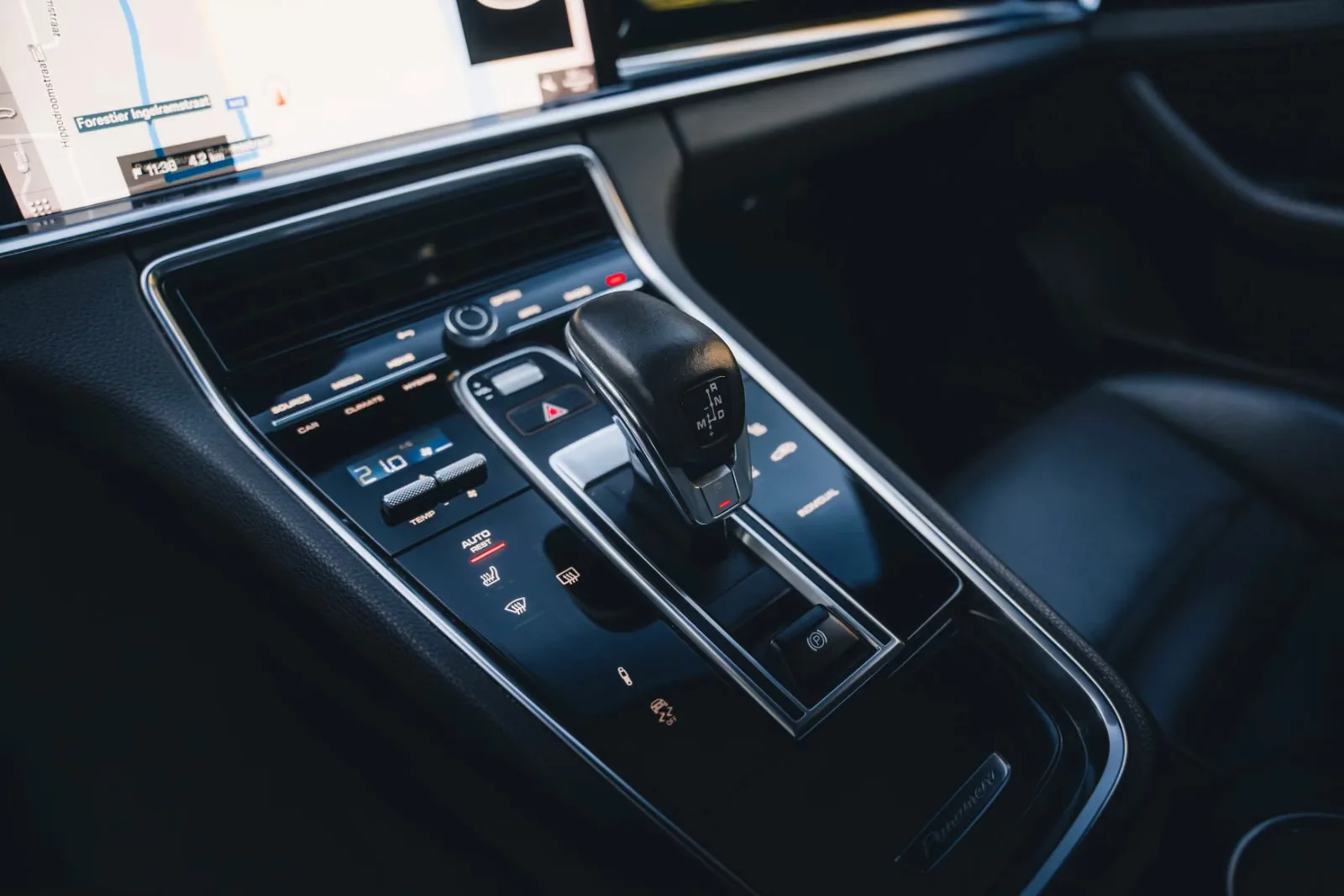 2021 Porsche Panamera 4 E-Hybrid, 15/25