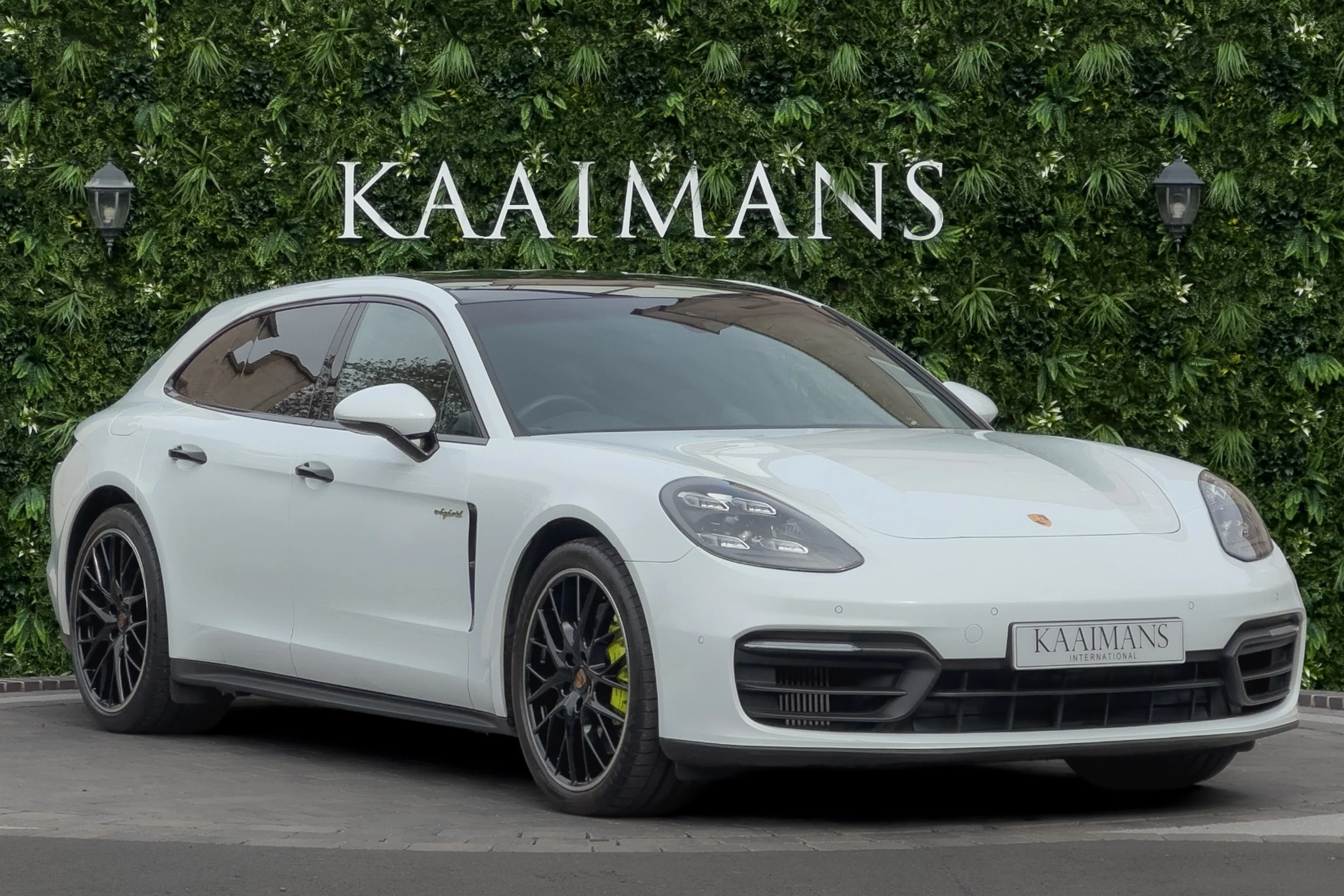 2021 Porsche Panamera 4 E-Hybrid Sport Turismo angeboten von einem Fachhändler in Tollerton, Vereinigtes Königreich, Hauptfoto