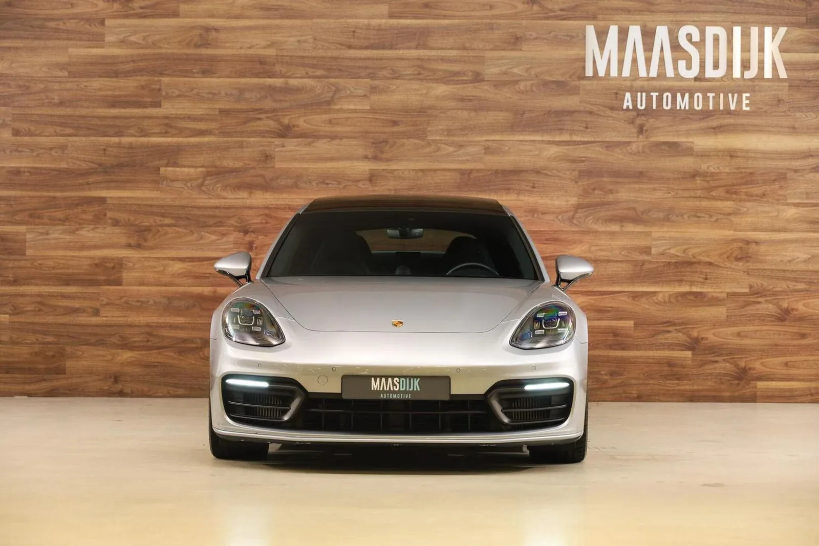2021 Porsche Panamera 4 E-Hybrid, 2/30