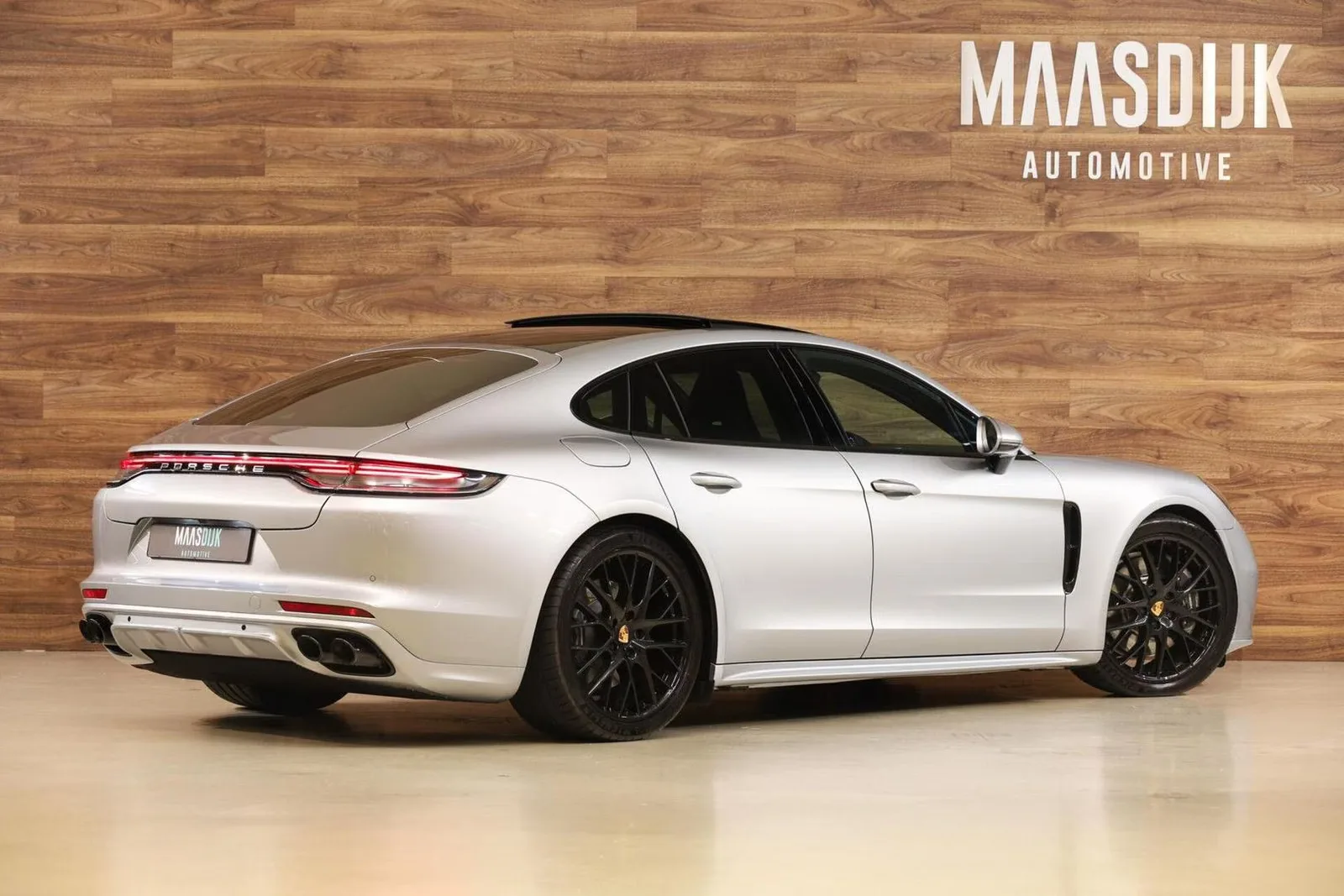 2021 Porsche Panamera 4 E-Hybrid, 7/30