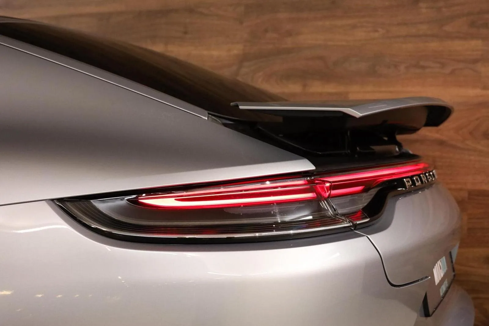 2021 Porsche Panamera 4 E-Hybrid, 16/30