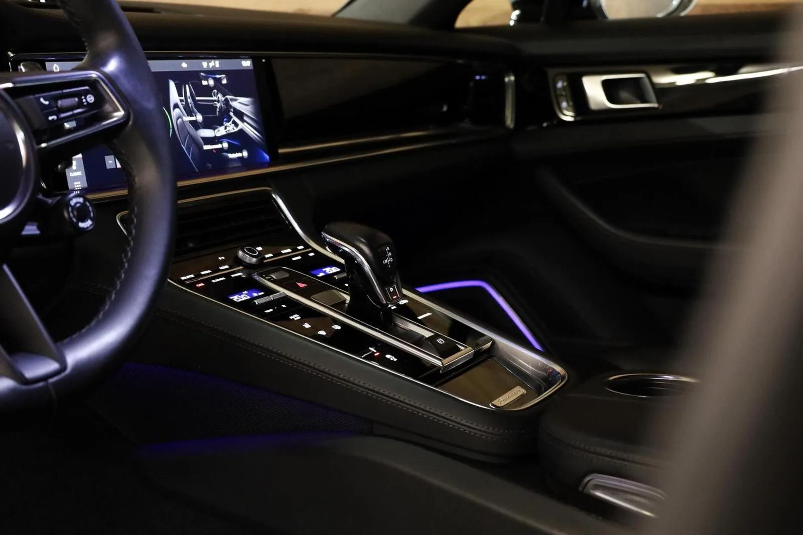 2021 Porsche Panamera 4 E-Hybrid, 23/30