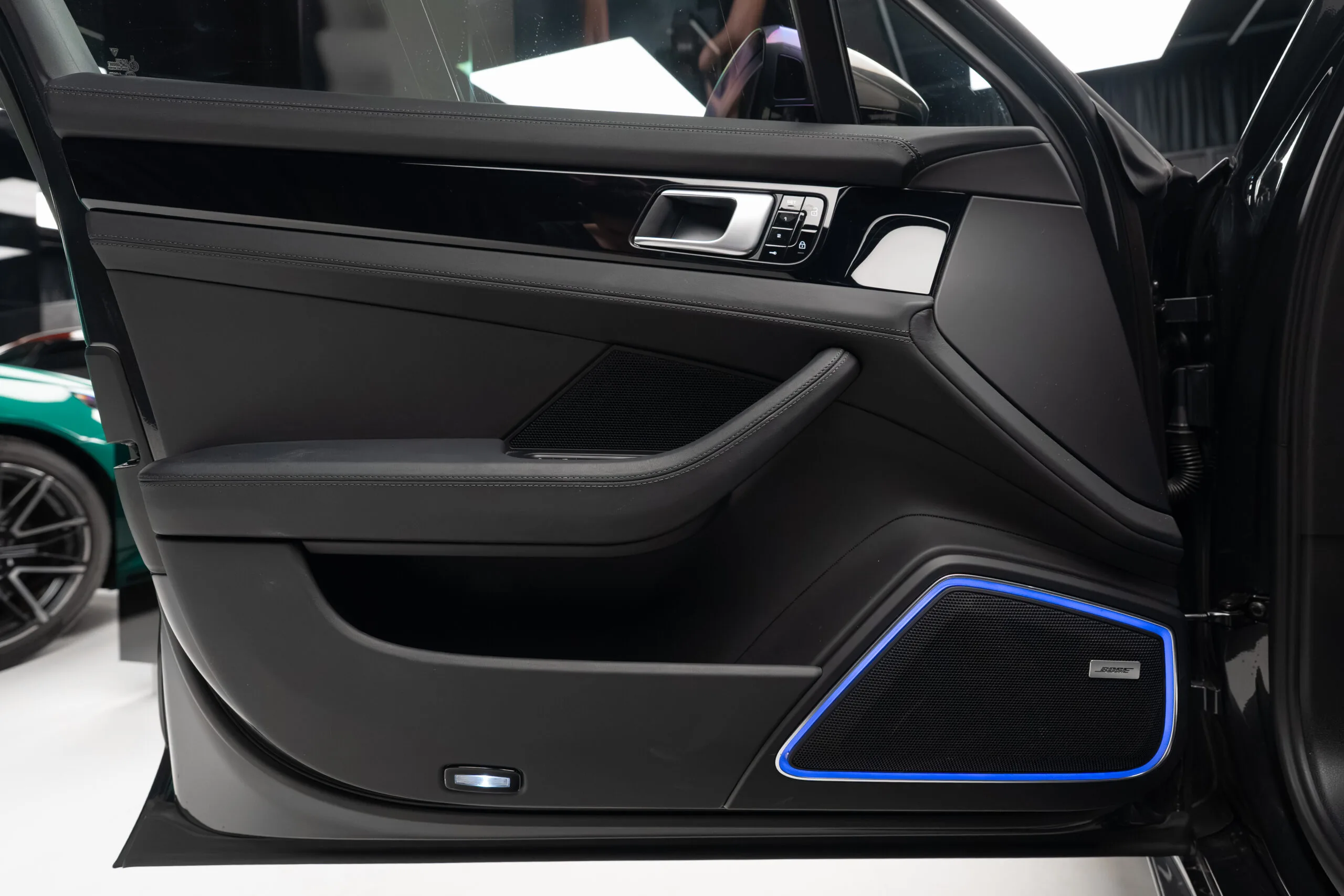2021 Porsche Panamera 4S E-Hybrid, 11/30