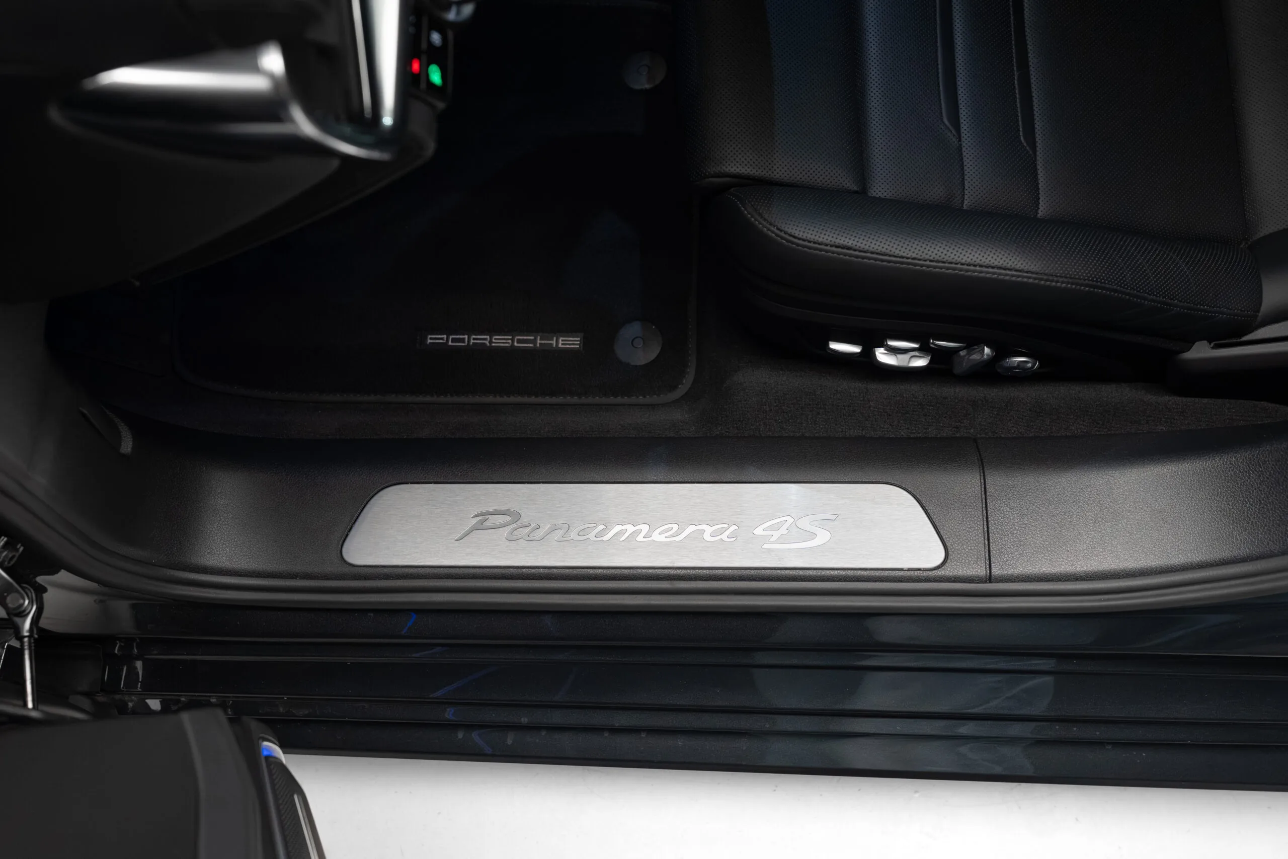 2021 Porsche Panamera 4S E-Hybrid, 14/30