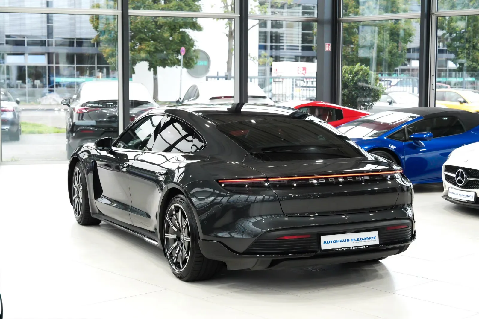 2021 Porsche Taycan 4S, 7/30