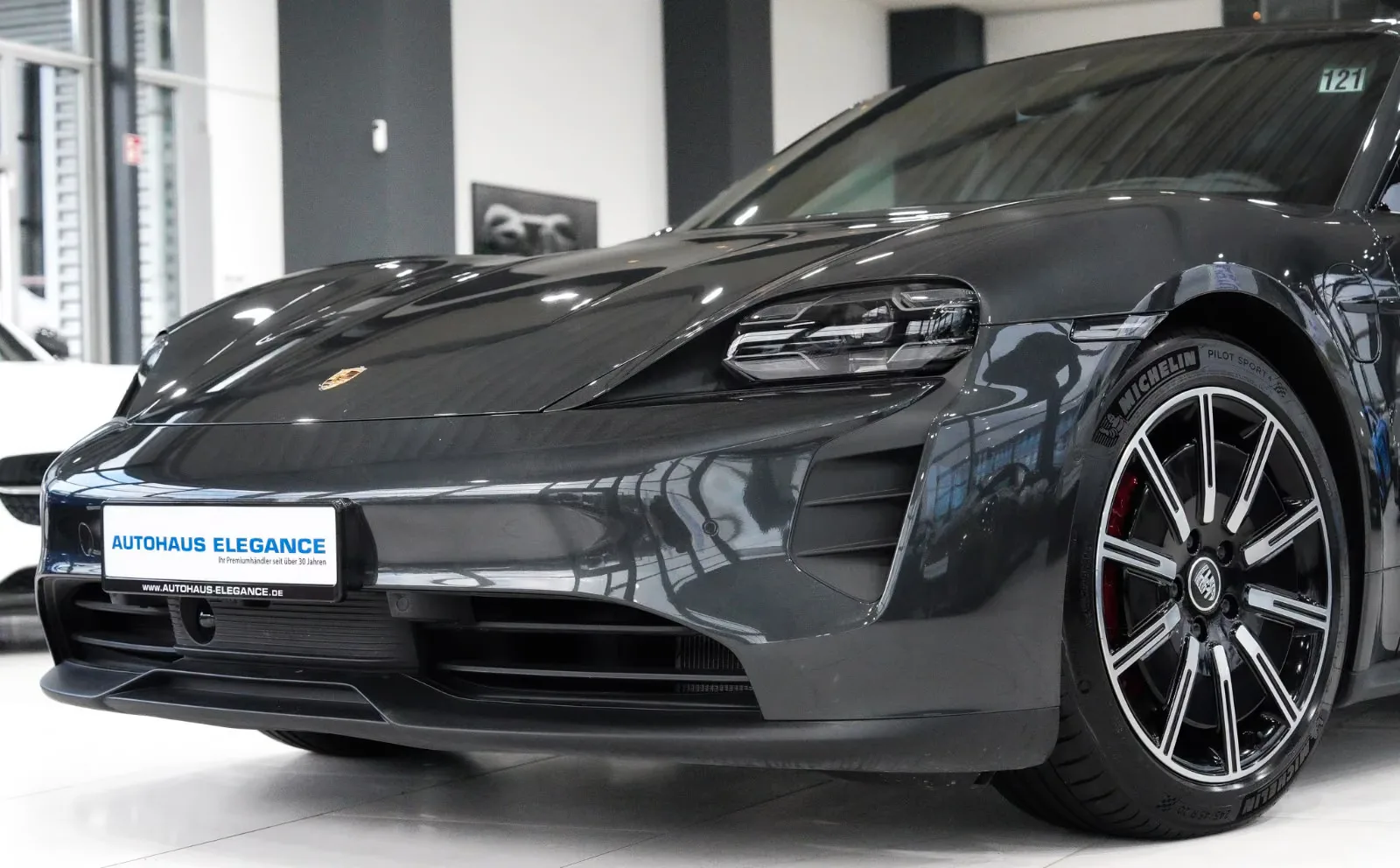 2021 Porsche Taycan 4S, 9/30