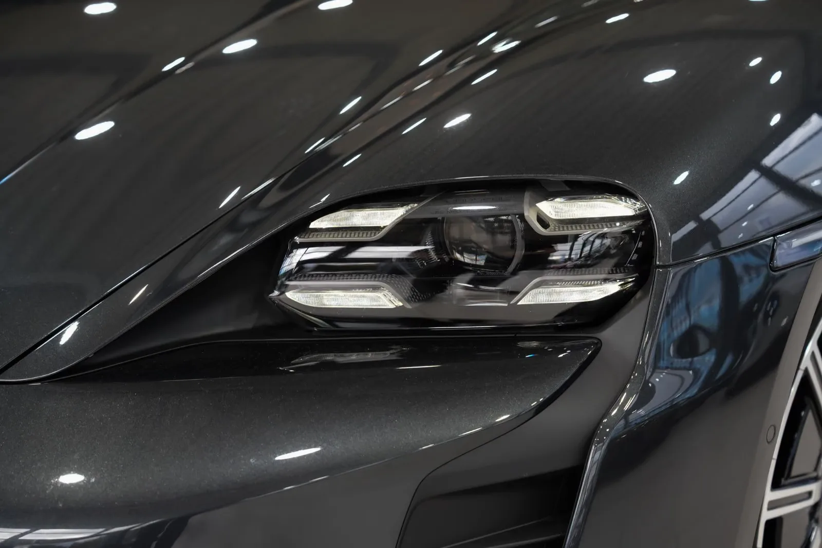 2021 Porsche Taycan 4S, 11/30