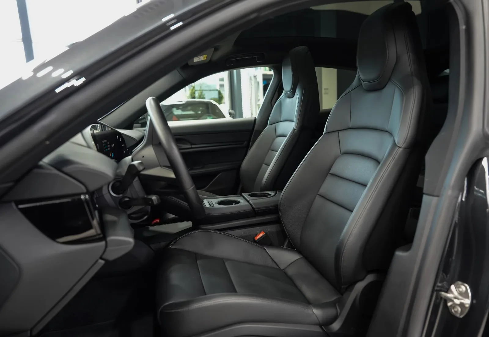 2021 Porsche Taycan 4S, 14/30