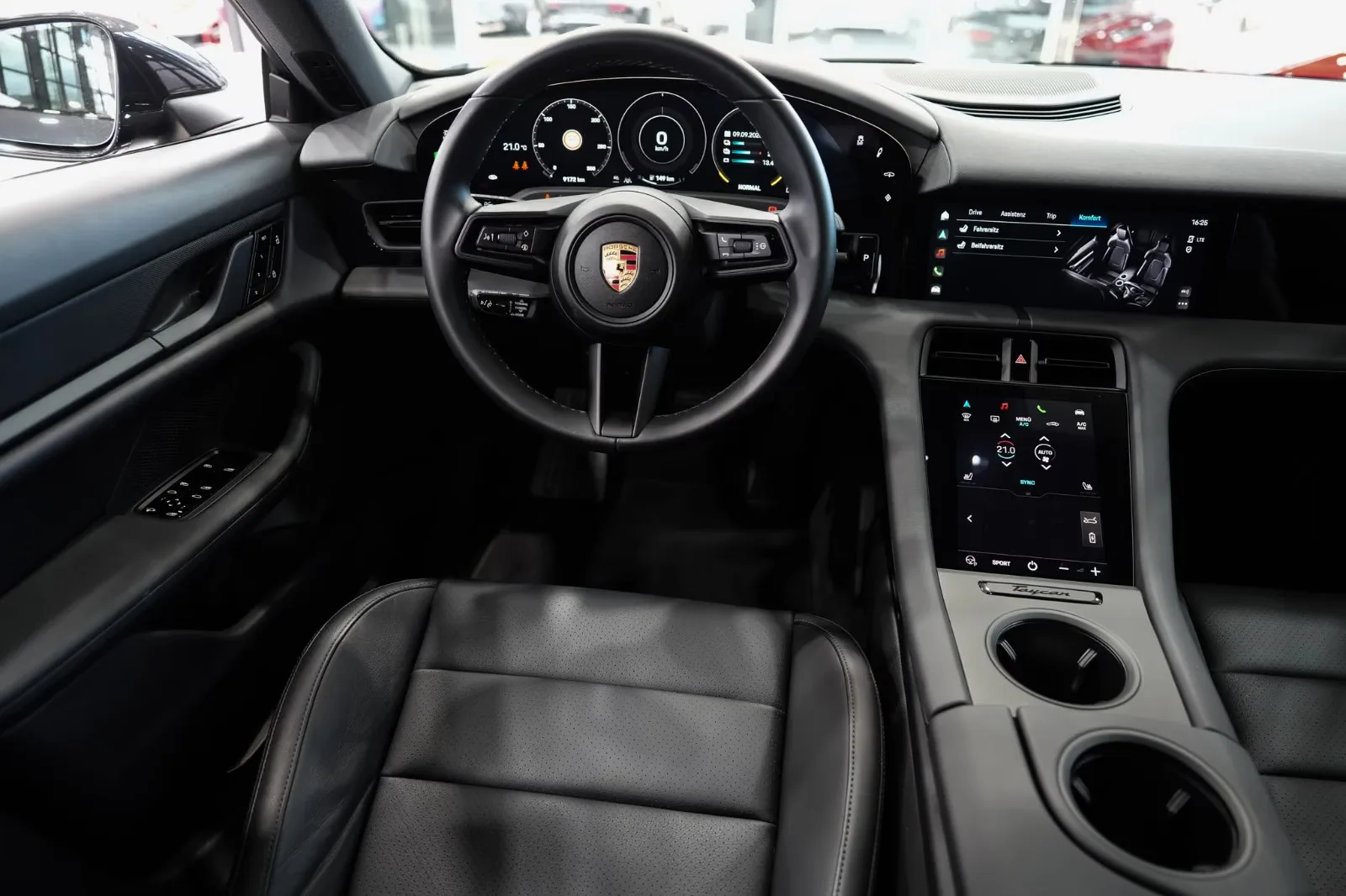 2021 Porsche Taycan 4S, 17/30