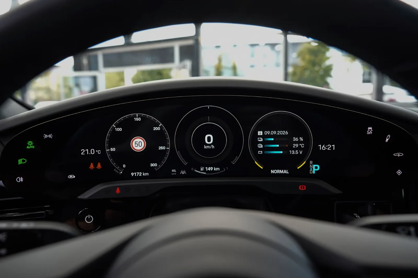 2021 Porsche Taycan 4S, 19/30