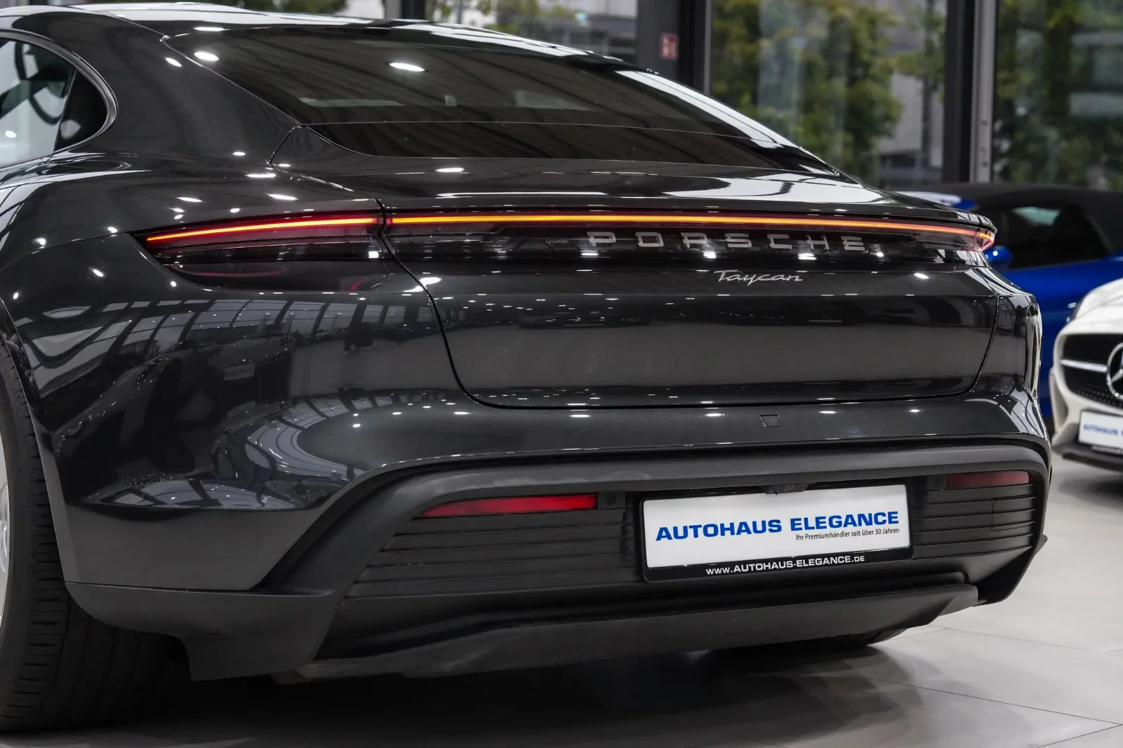 2021 Porsche Taycan, 10/23