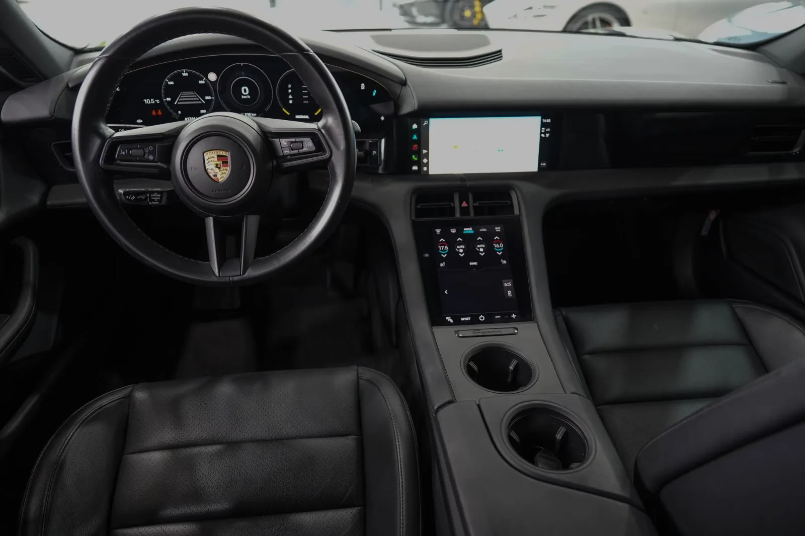 2021 Porsche Taycan, 16/23