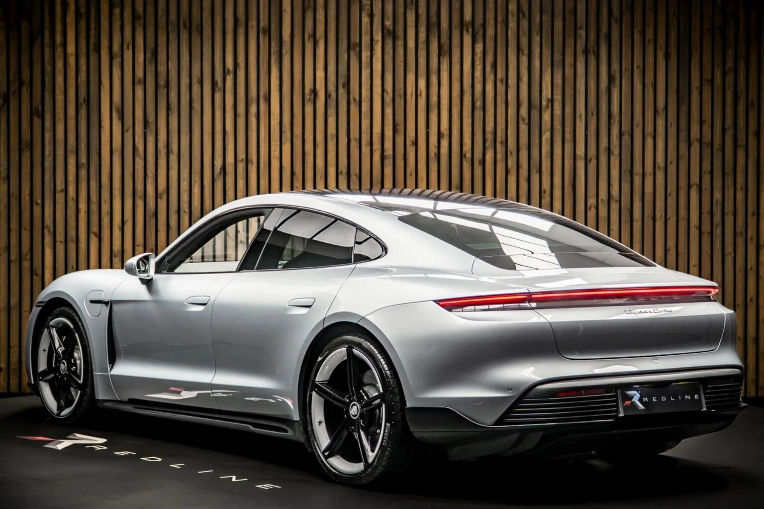 2021 Porsche Taycan Turbo, 3/30