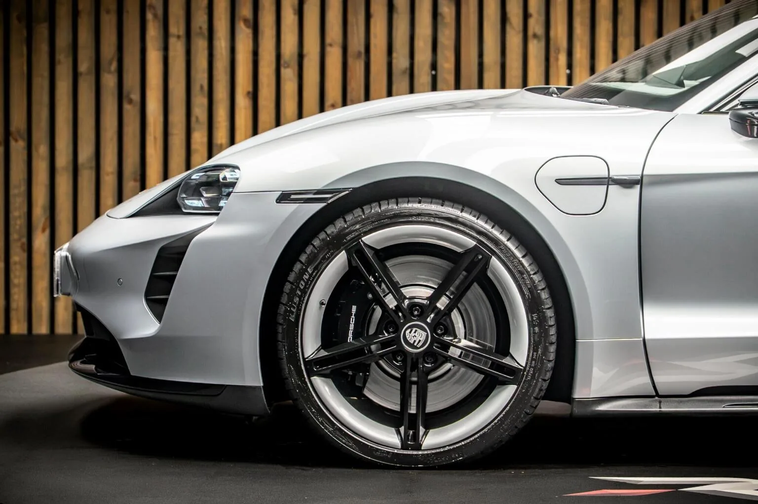 2021 Porsche Taycan Turbo, 8/30