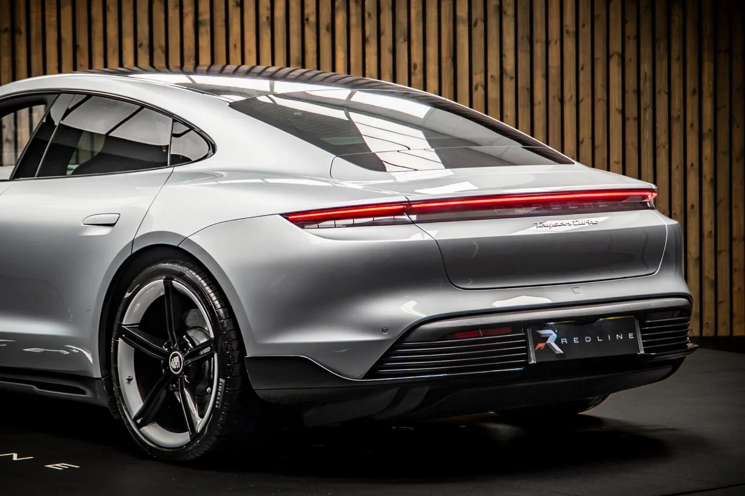 2021 Porsche Taycan Turbo, 19/30