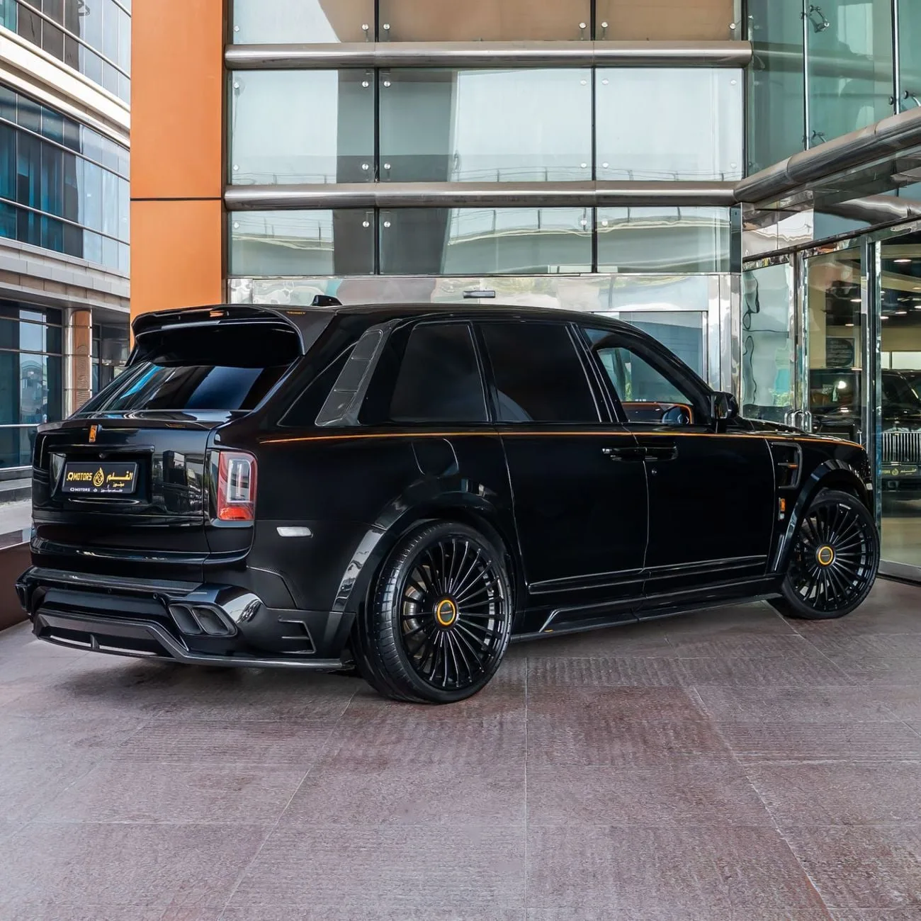 2021 Rolls-Royce Cullinan Black Badge, 2/23