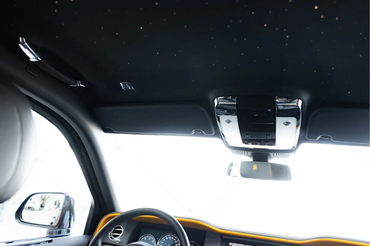 2021 Rolls-Royce Cullinan Black Badge angeboten von einem offiziellen McLaren und Morgan-Vertragshändler in Utrecht, Niederlande, Foto 17 von 25