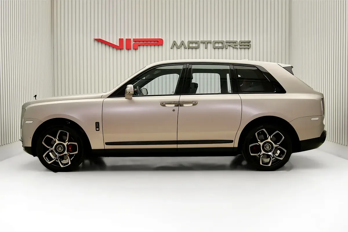 2021 Rolls-Royce Cullinan Black Badge, 8/15