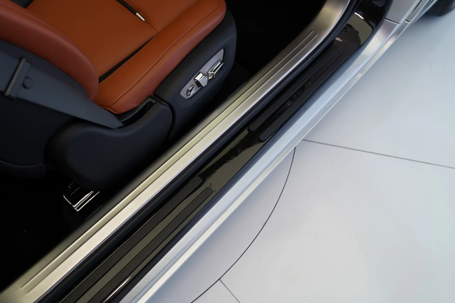 2021 Rolls-Royce Dawn Silver Bullet, 11/17