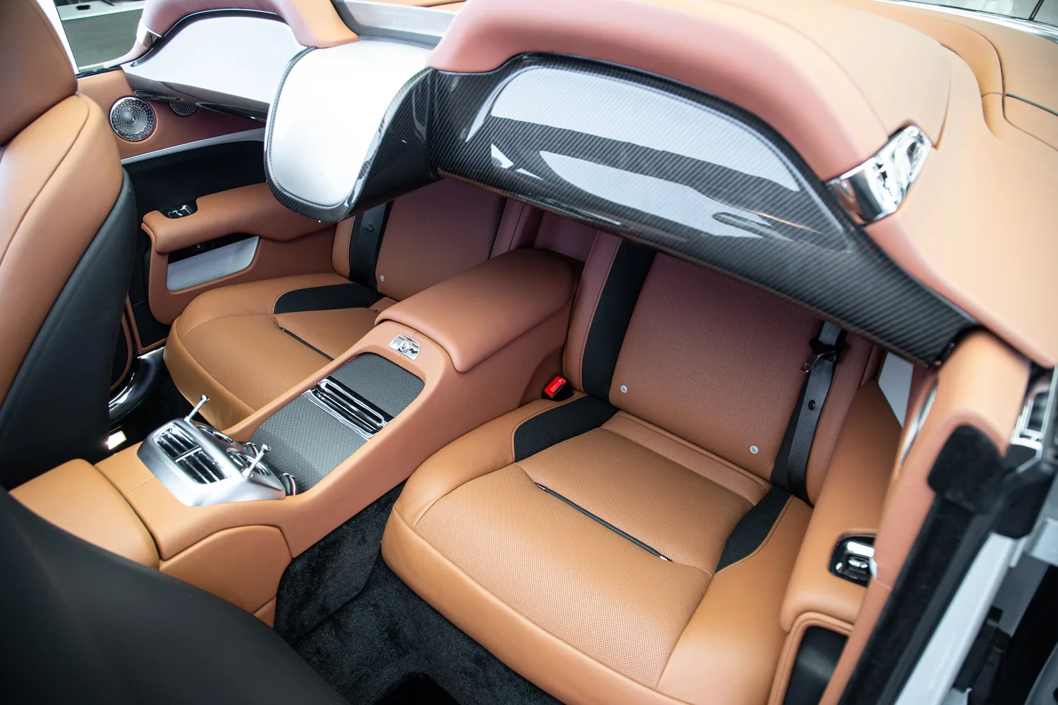 2021 Rolls-Royce Dawn Silver Bullet, 10/16