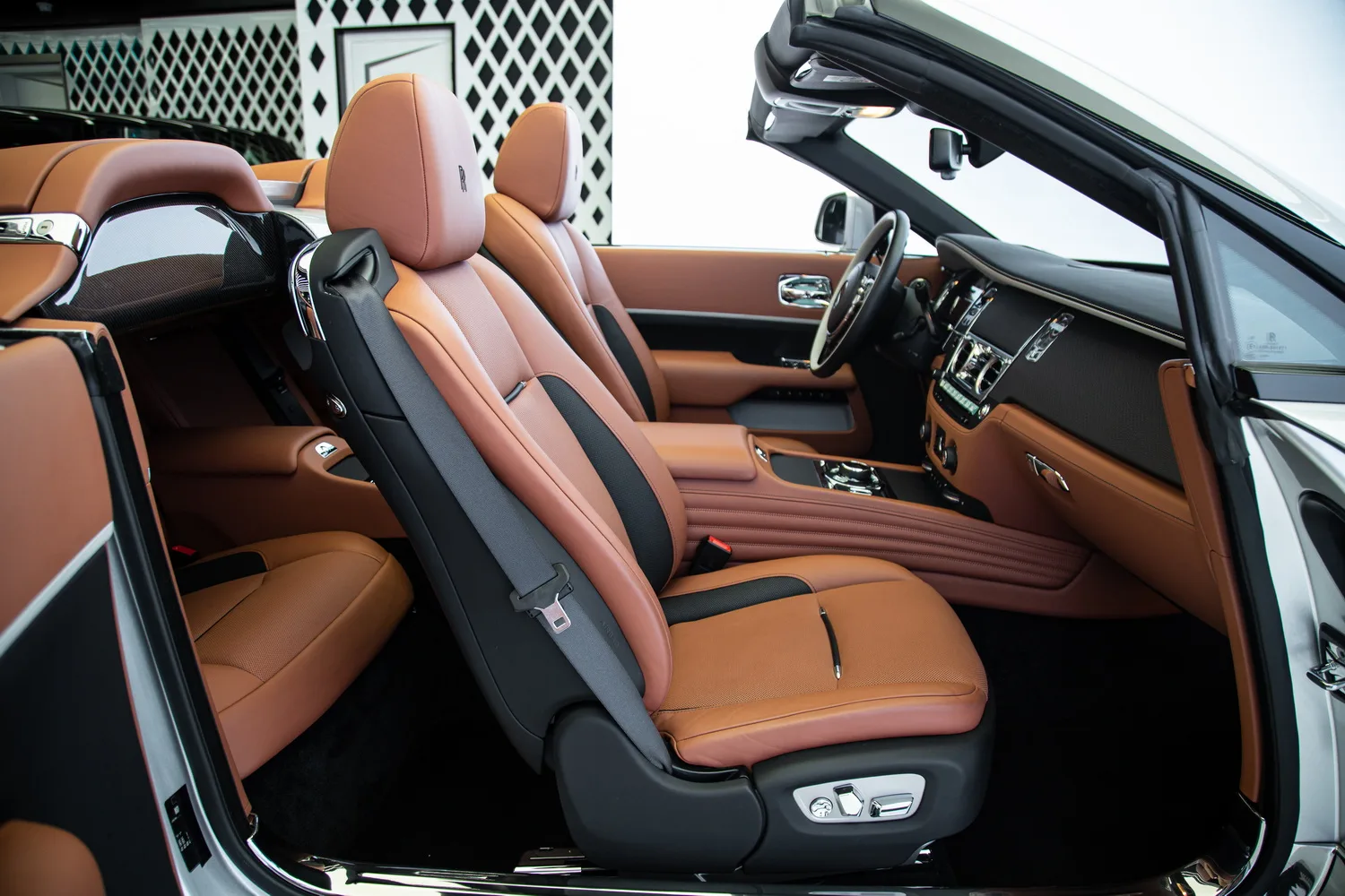 2021 Rolls-Royce Dawn Silver Bullet, 12/16