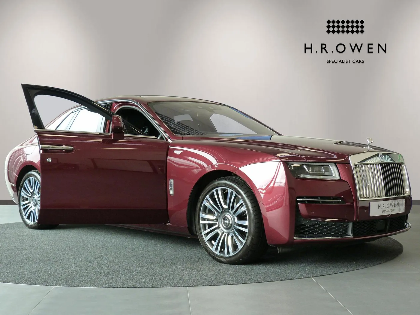 2021 Rolls-Royce Ghost offered by a franchised dealer group in Cheltenham, United Kingdom, photo 14 of 25
