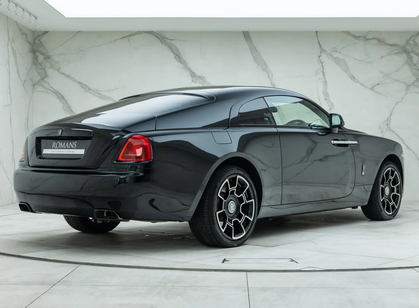 2021 Rolls-Royce Wraith Black Badge proposée par un concessionnaire spécialisé à Banstead, Royaume-Uni, photo 6 sur 15
