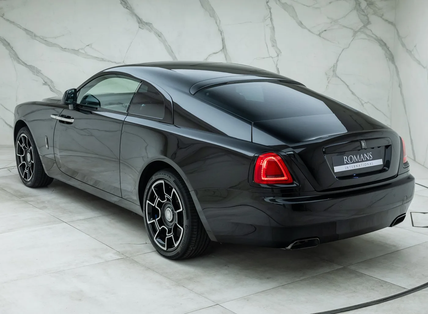 2021 Rolls-Royce Wraith Black Badge proposée par un concessionnaire spécialisé à Banstead, Royaume-Uni, photo 11 sur 15