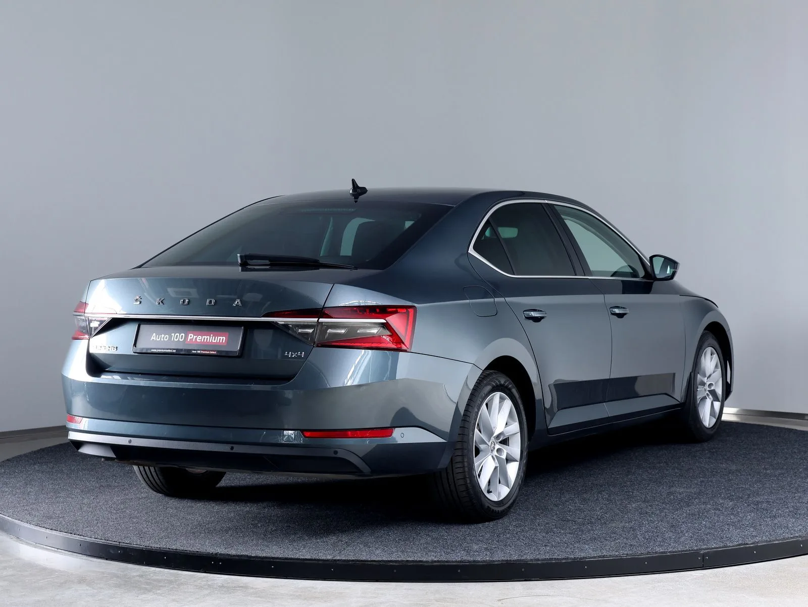 2021 Škoda Superb 2.0 TDI 4x4 Style, 3/24