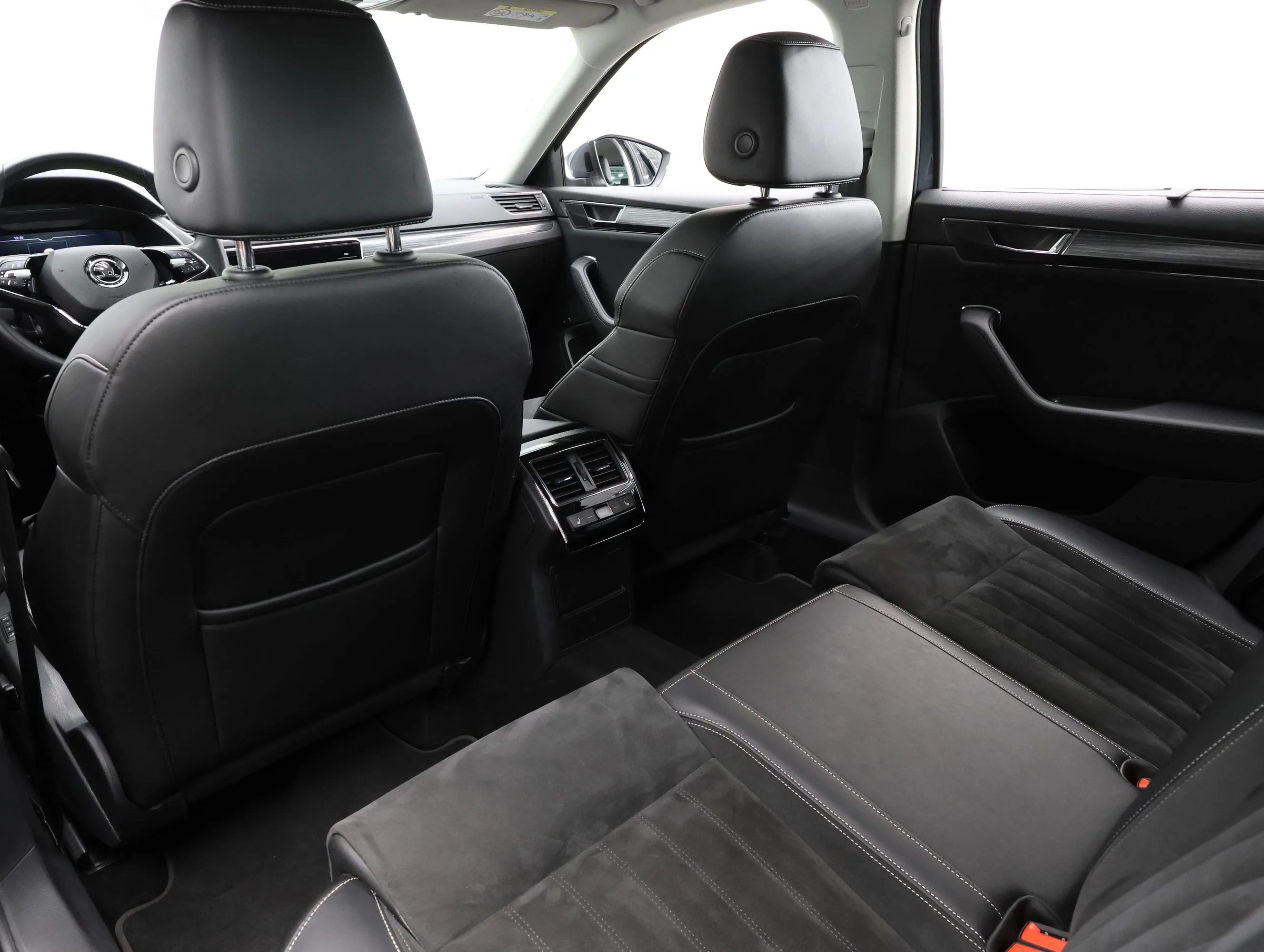 2021 Škoda Superb 2.0 TDI 4x4 Style, 16/24