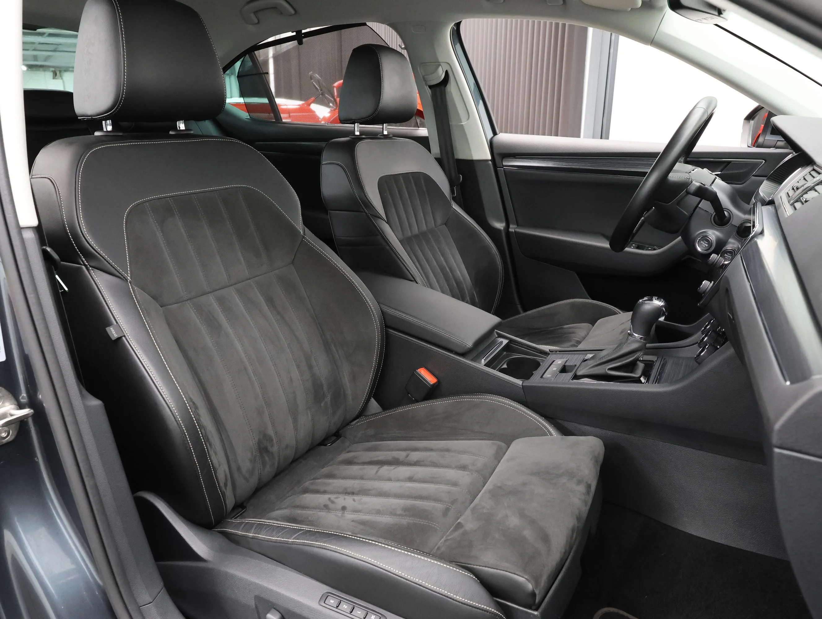 2021 Škoda Superb 2.0 TDI 4x4 Style, 19/24
