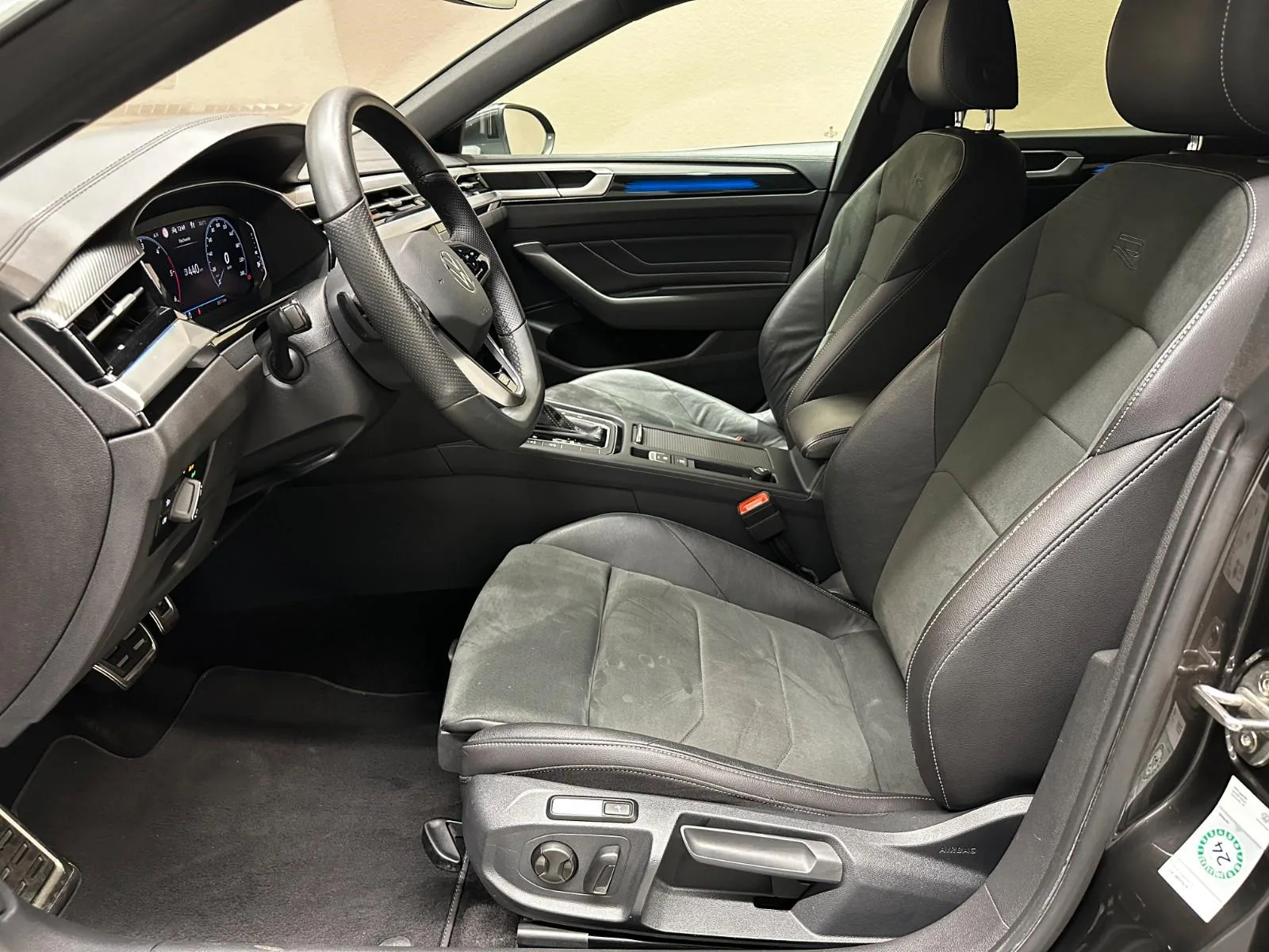 2021 Volkswagen Arteon R-Line, 10/25