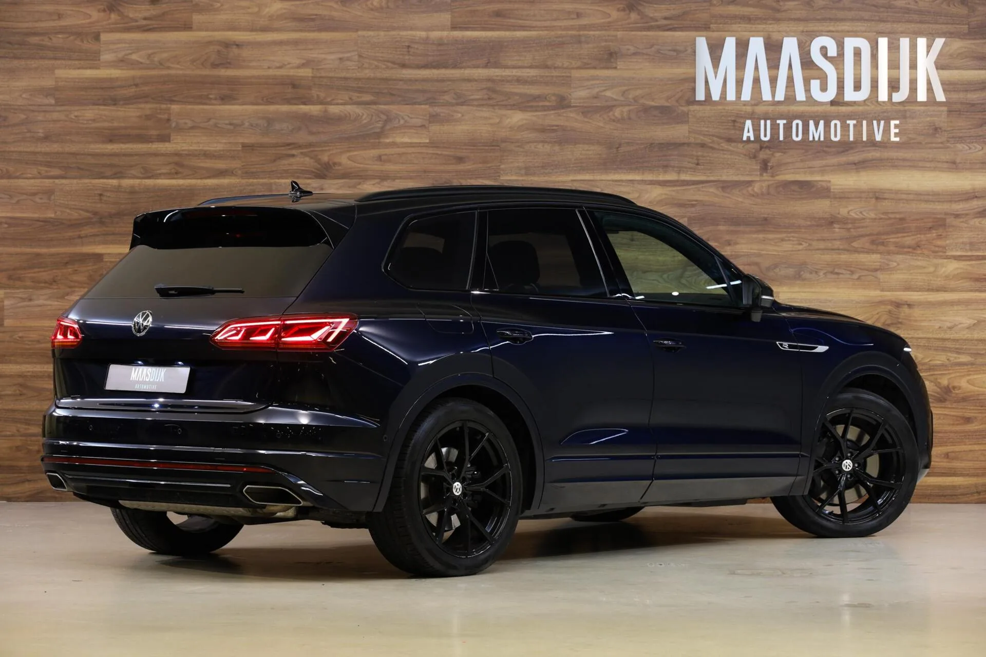 2021 Volkswagen Touareg R, 7/30